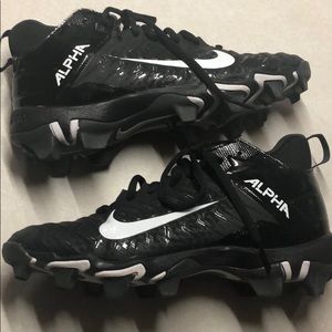 Nike Alpha Cleats | Youth 6 |